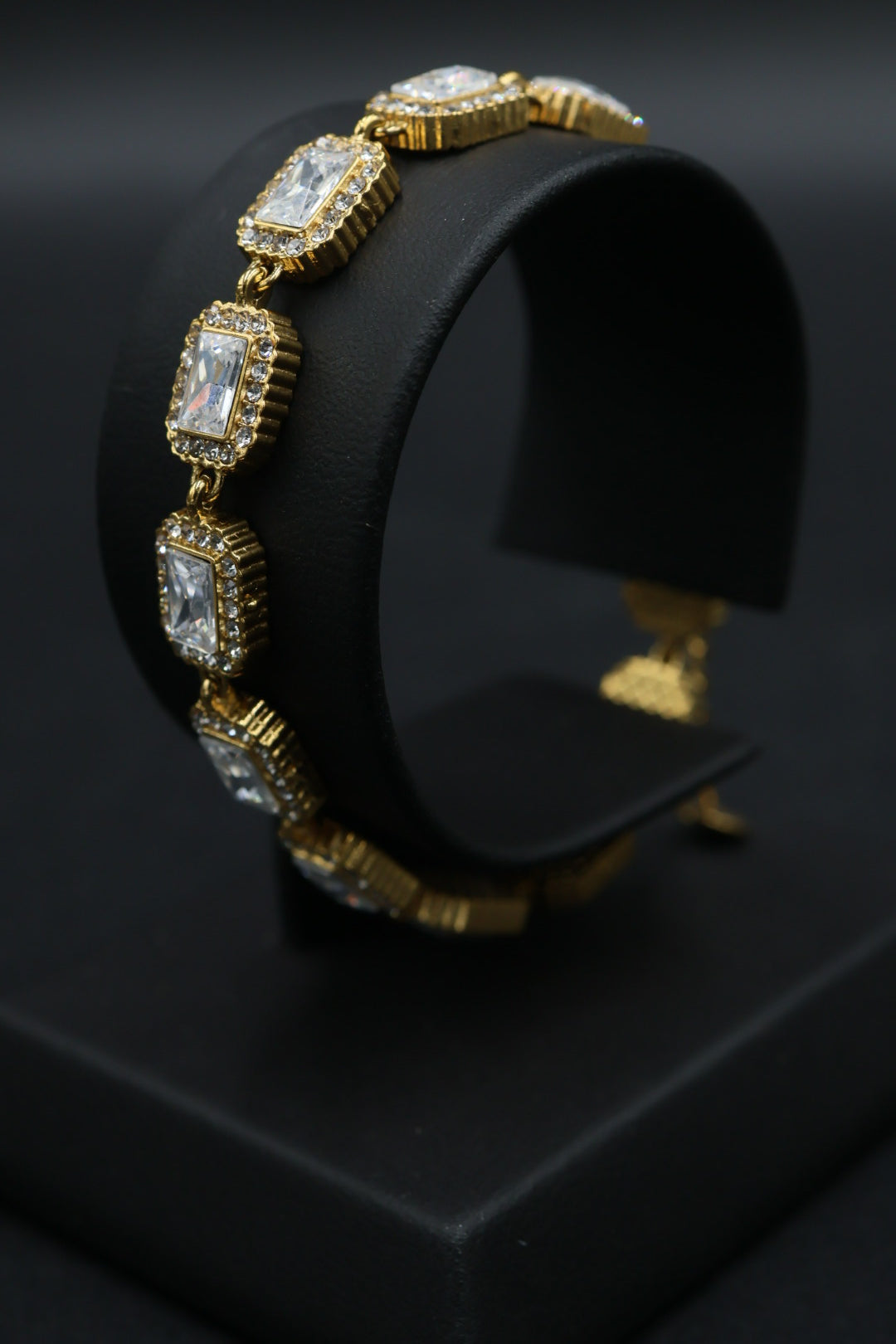 Pulsera de Eslabones Rectangulares con Zirconias Baguette AI316L