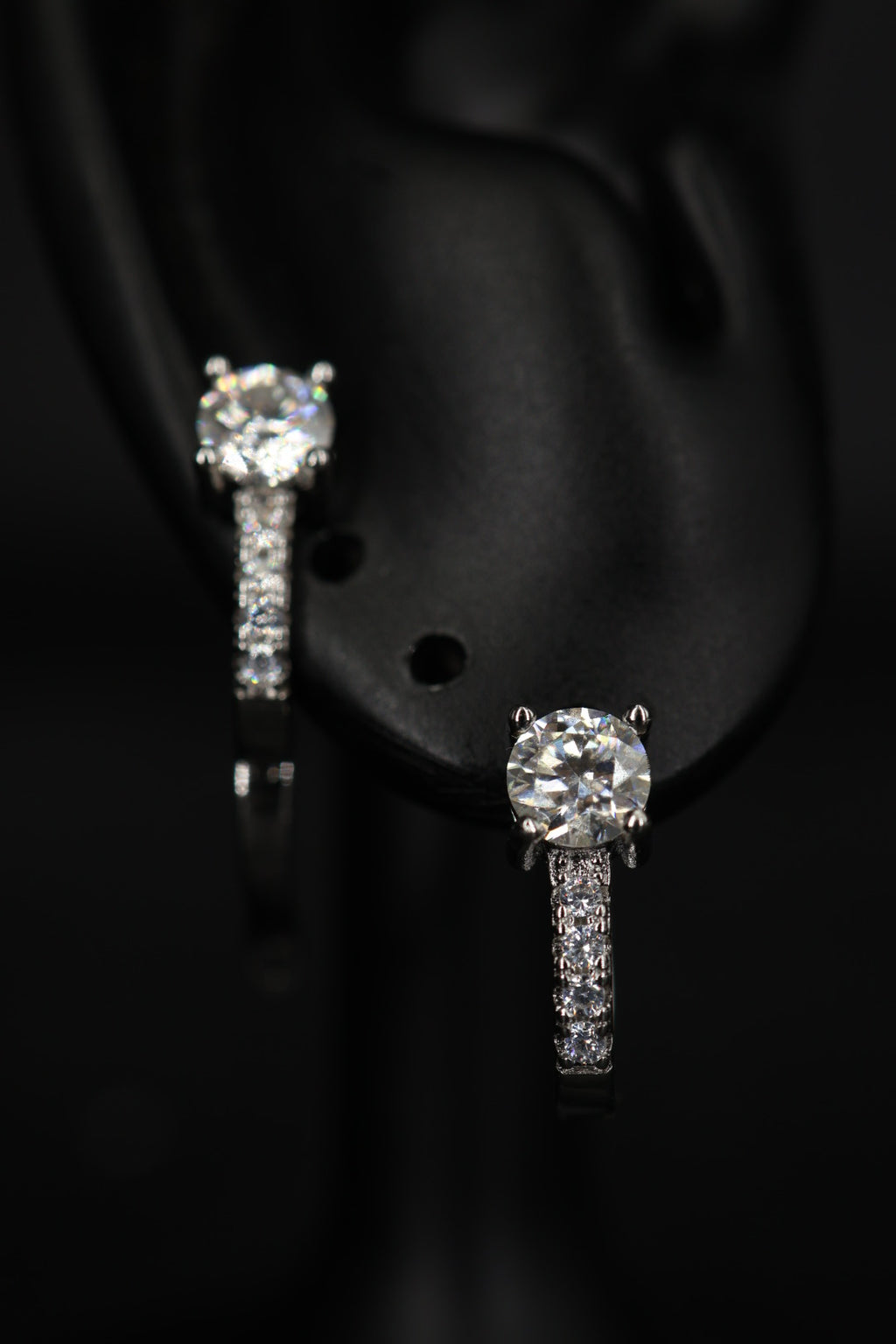Aretes Around Pen Plata .925 - Moissanita D 0.5 ct.