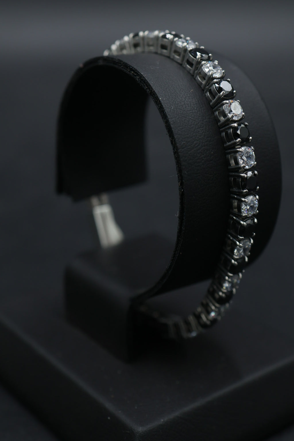 Pulsera Tenis con Zirconias Negro - Plateado 5 mm