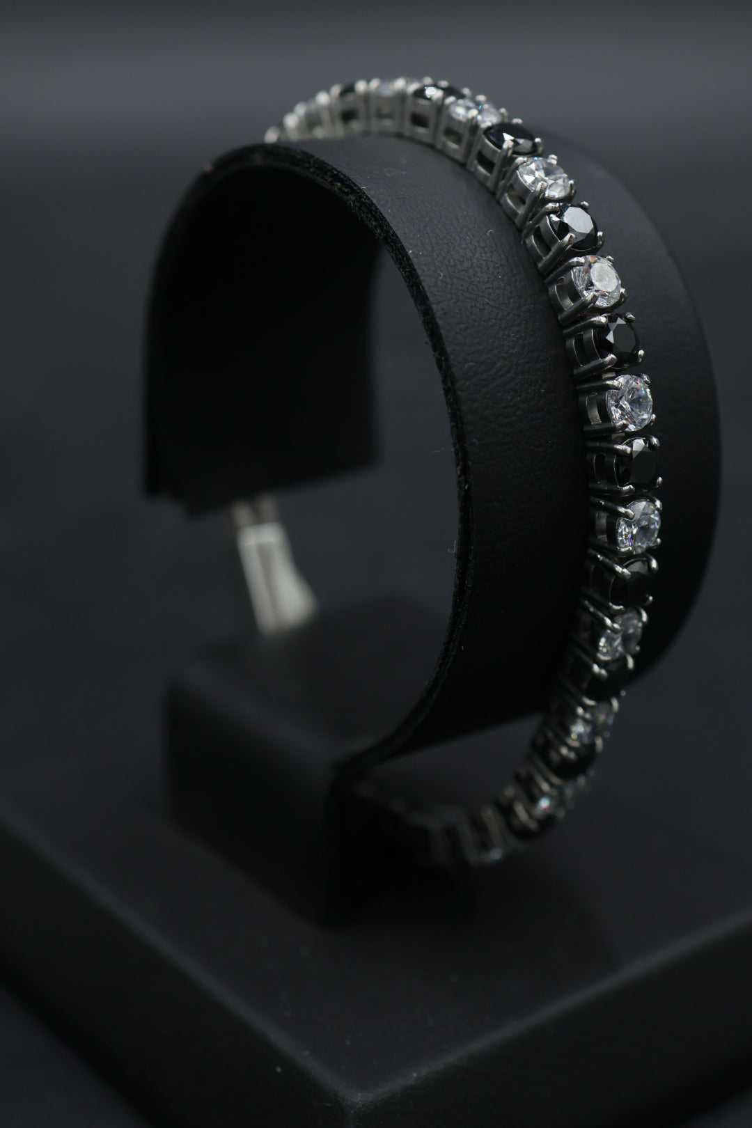 Pulsera Tenis con Zirconias Negro - Plateado 5 mm