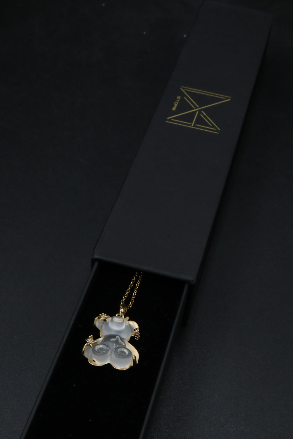 Collar con dije de Oso de Cristal Transparente - Gold.