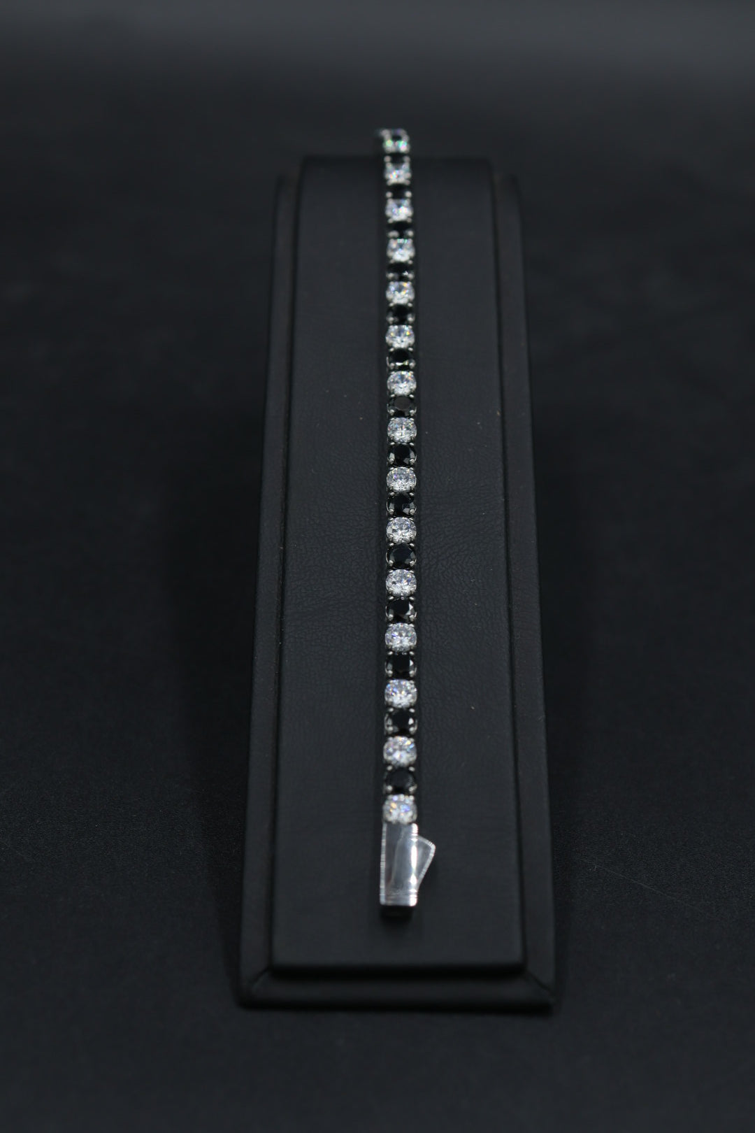 Pulsera Tenis con Zirconias Negro - Plateado 5 mm