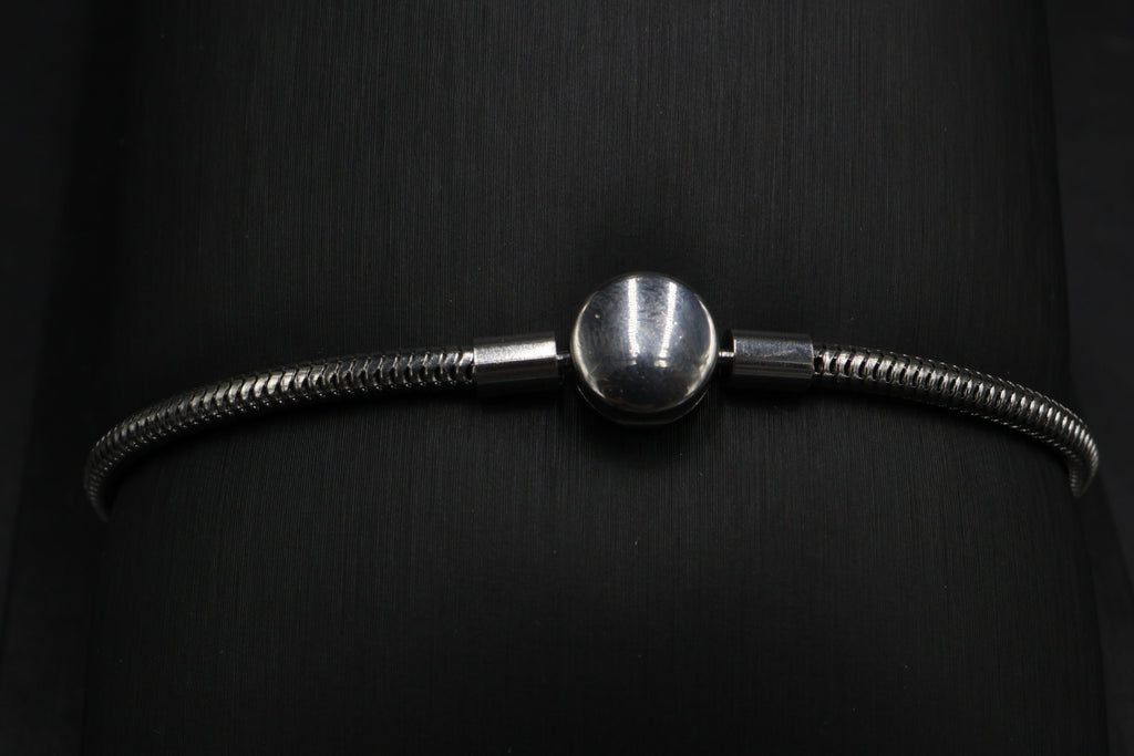 Pulsera tipo Pandora 5.