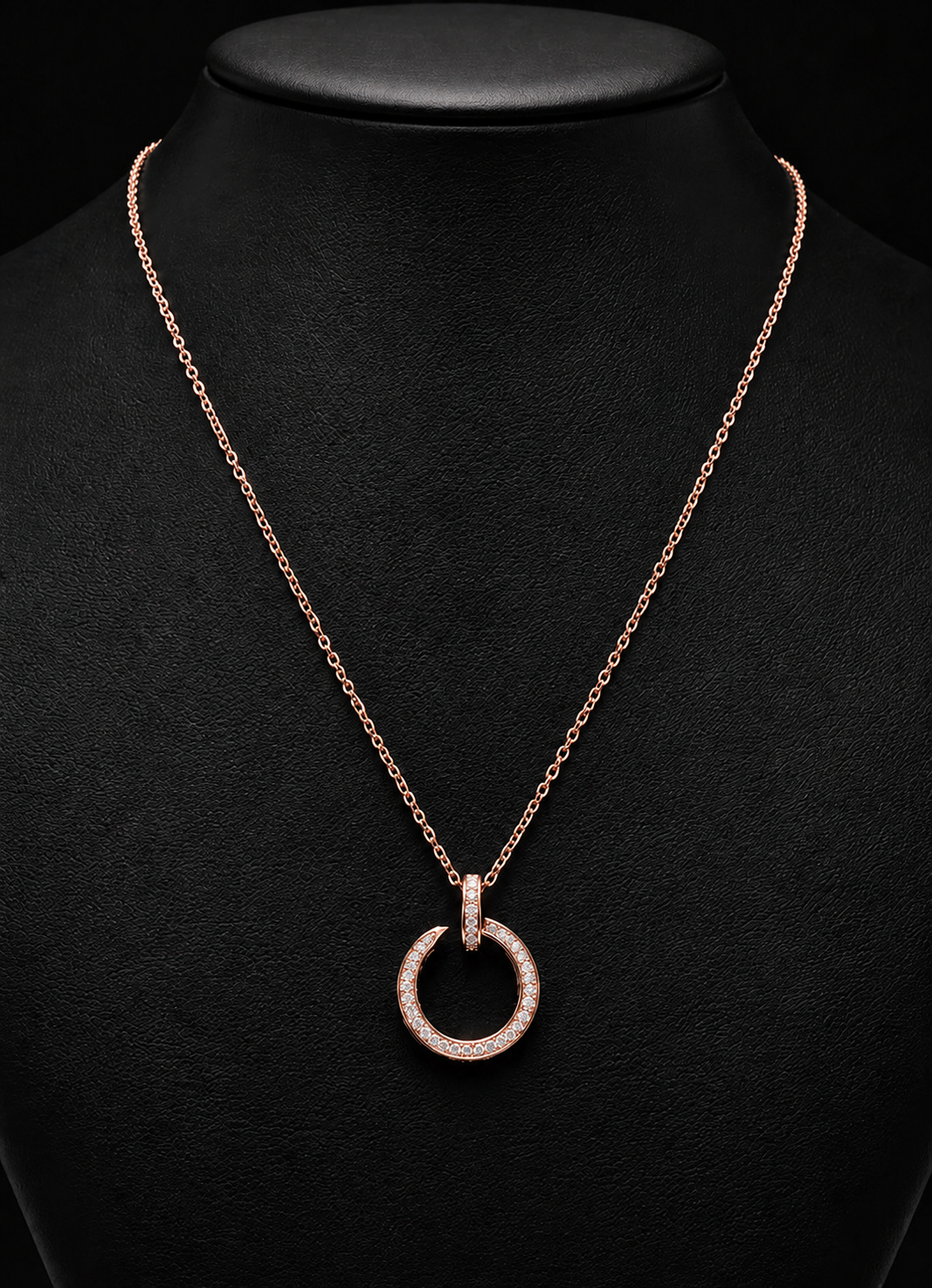 Collar Clavo Pequeño con Zirconias - Rose Gold.