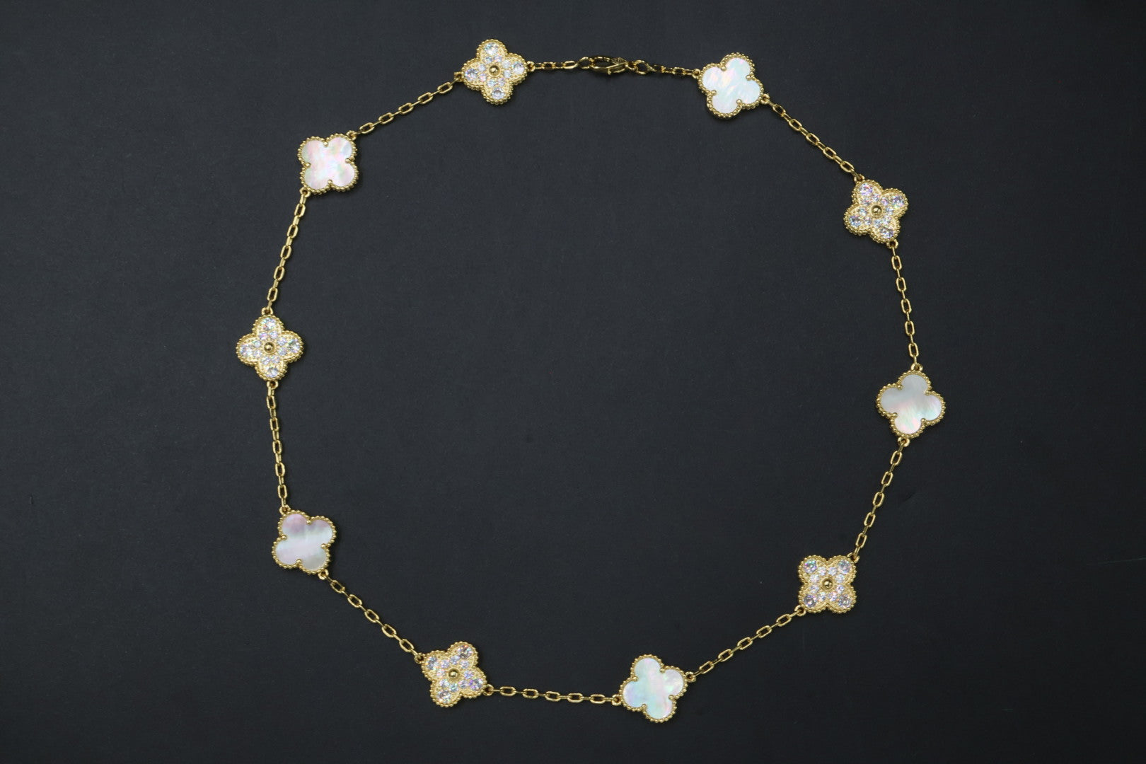Collar VCA Alhambra 10 Motivos - Gold Nácar Diamonds.