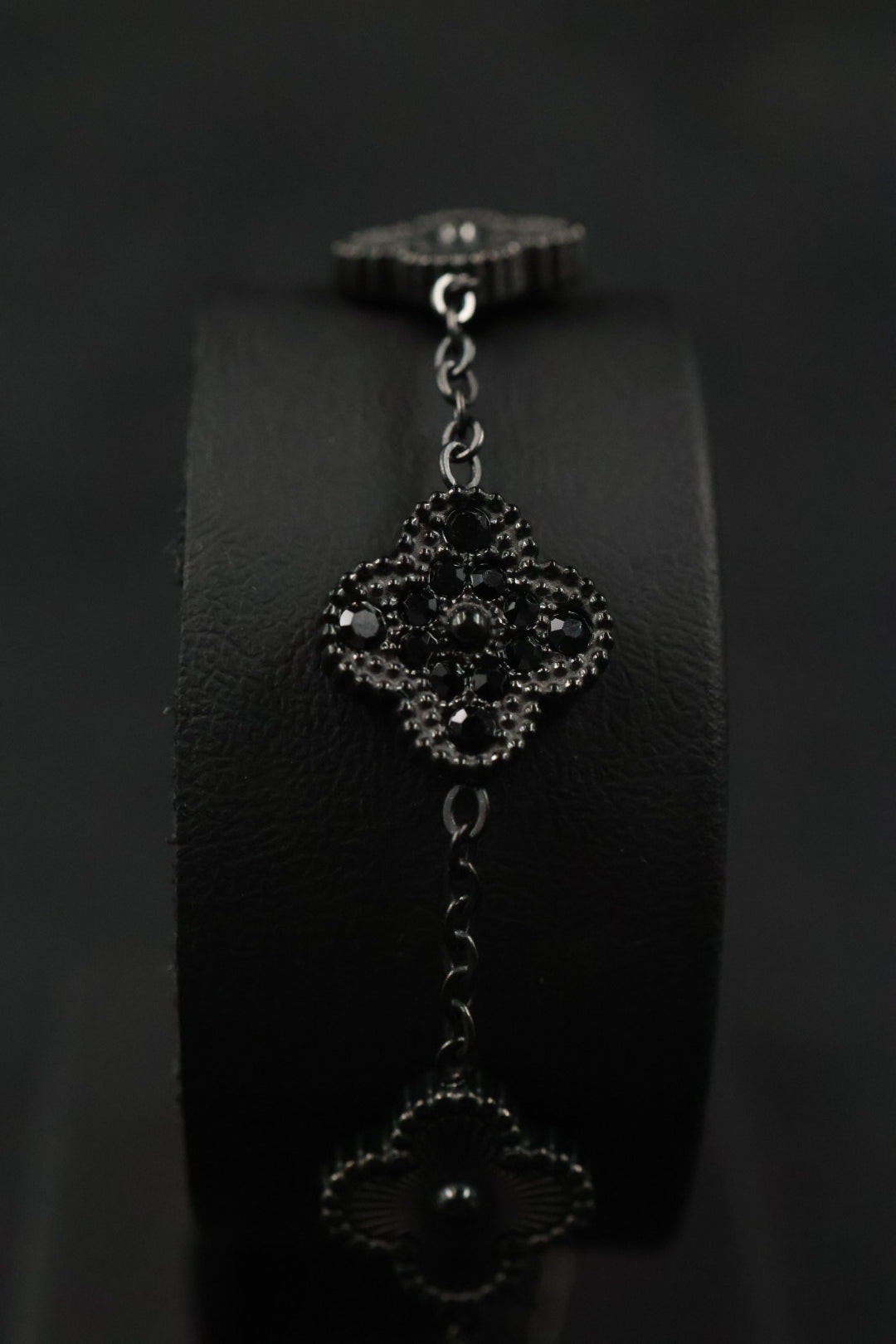 Pulsera Trébol Negro Láser - Zirconias Negras.