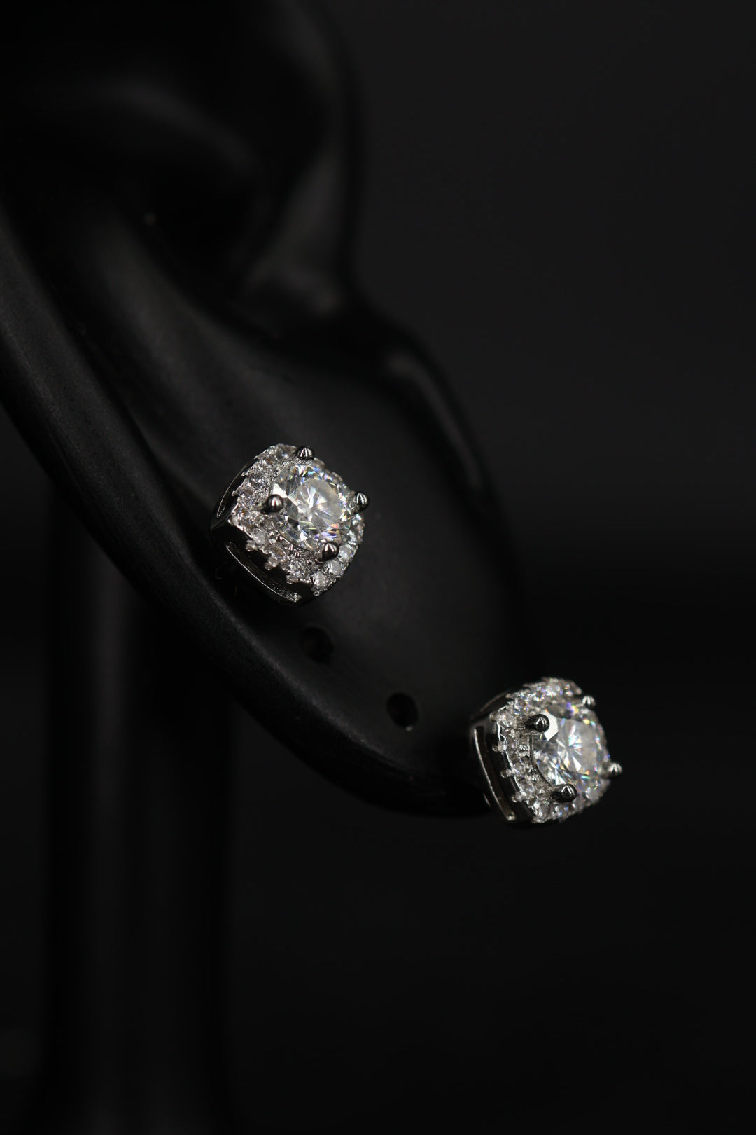 Aretes Box Plata .925 - Moissanita D 0.5 ct.