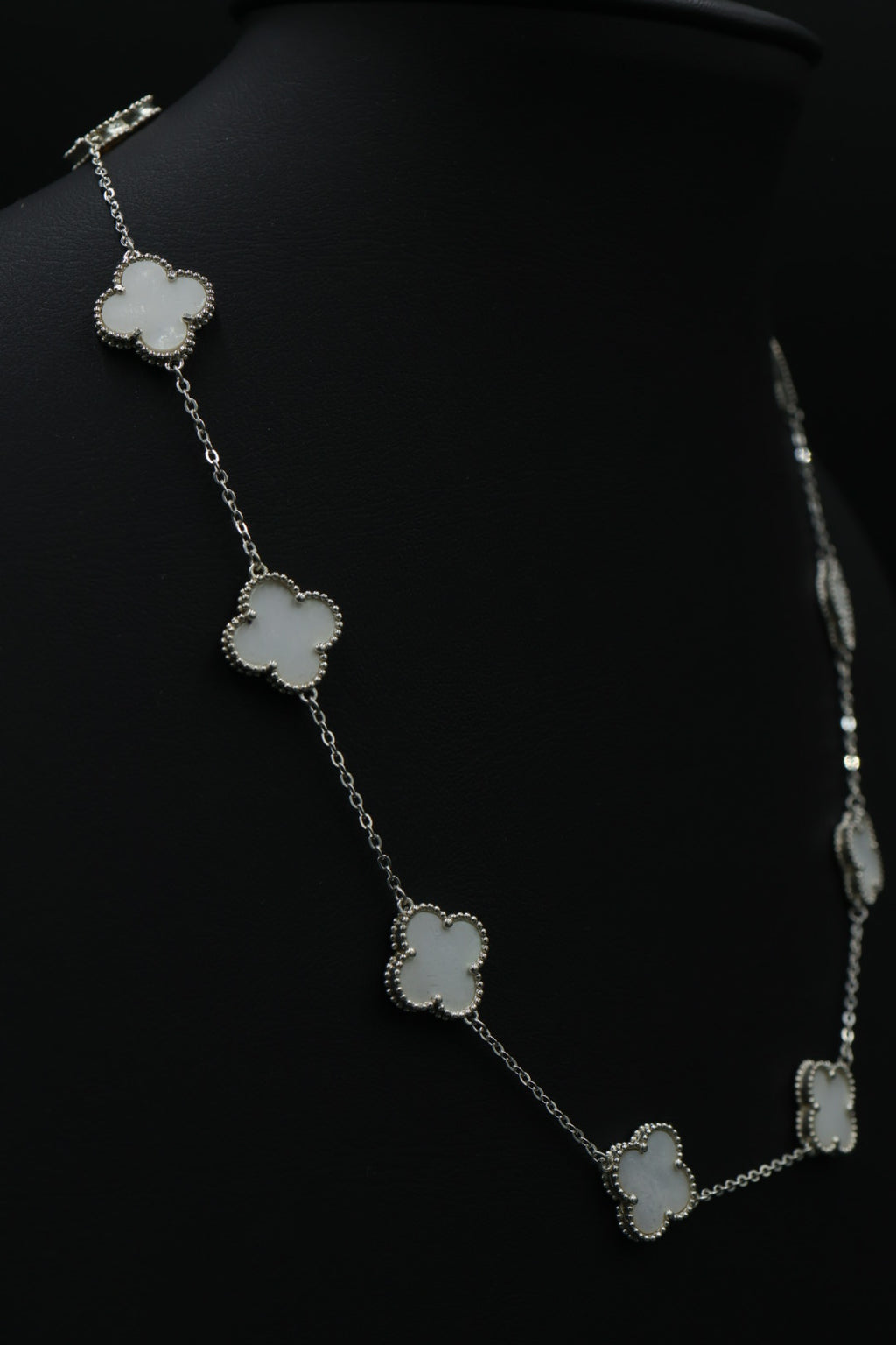 Collar 10 trébol grandes en plata 9.25 S925