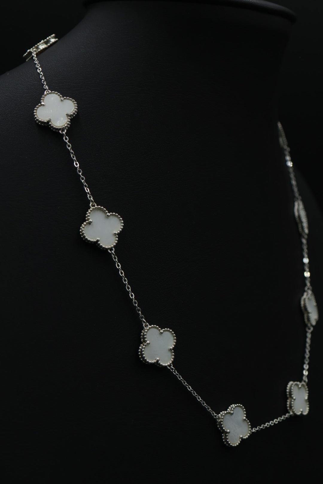Collar 10 trébol grandes en plata 9.25 S925