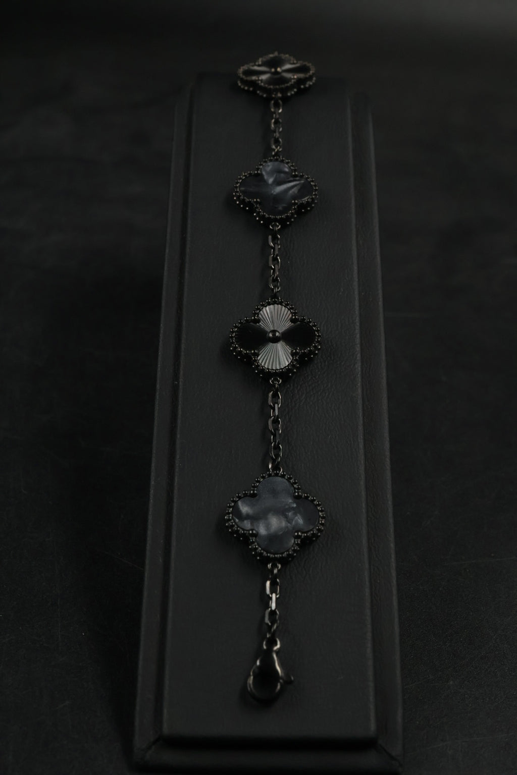 Pulsera Trébol Negro Mármol- Láser Negro.