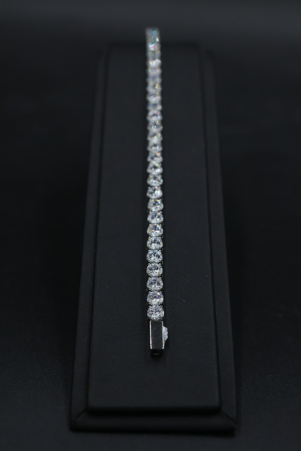 Pulsera Tenis con Zirconias Plateadas 4 mm
