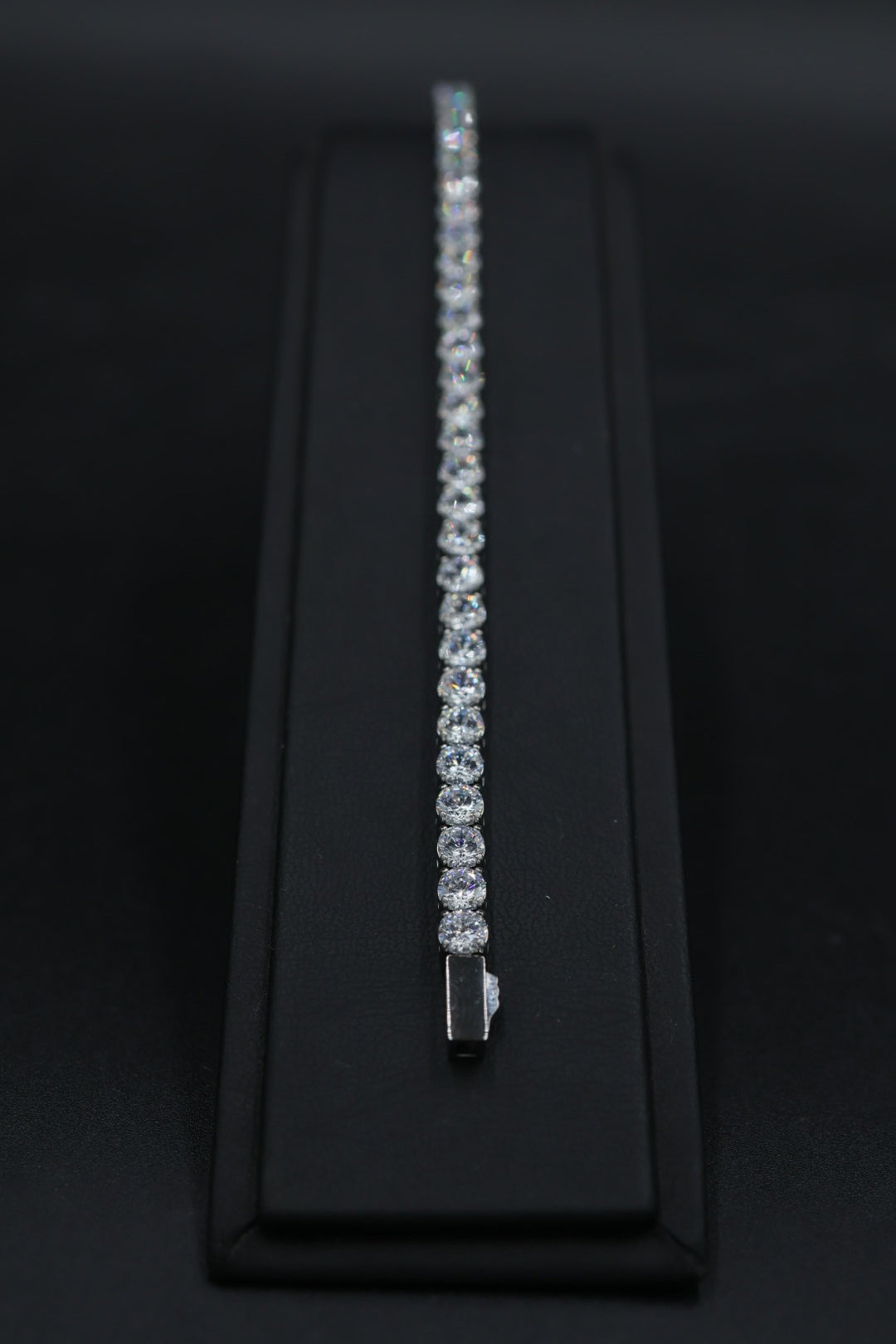 Pulsera Tenis con Zirconias Plateadas 4 mm