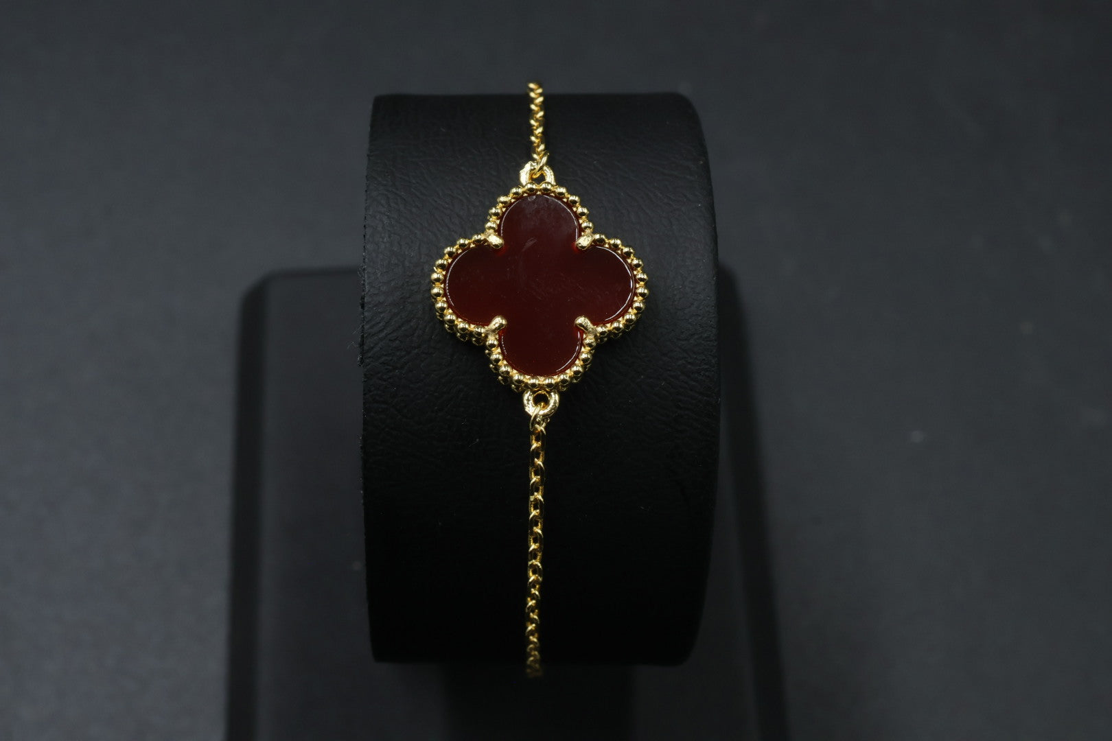 Pulsera VCA Sweet Alhambra 1:1 Gold Cornalina.