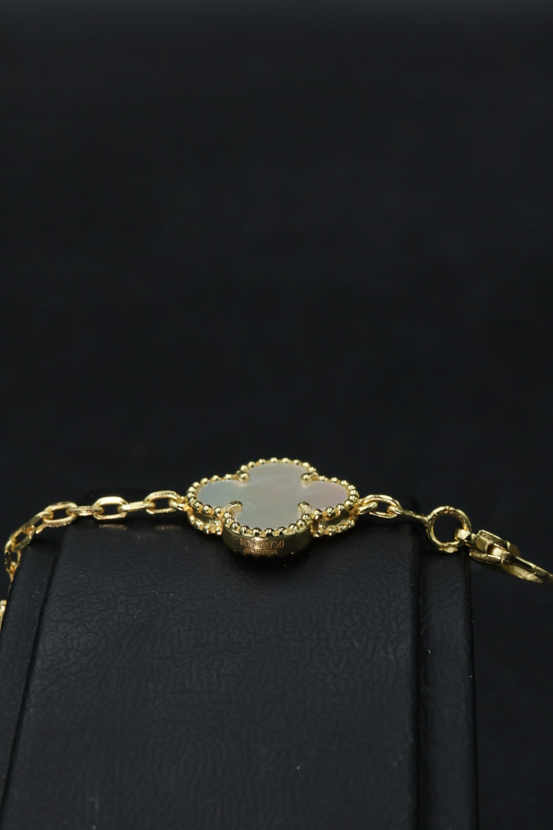 Pulsera VCA Plata .925 1:1 Vintage Alhambra, 5 Nácar/ Gold