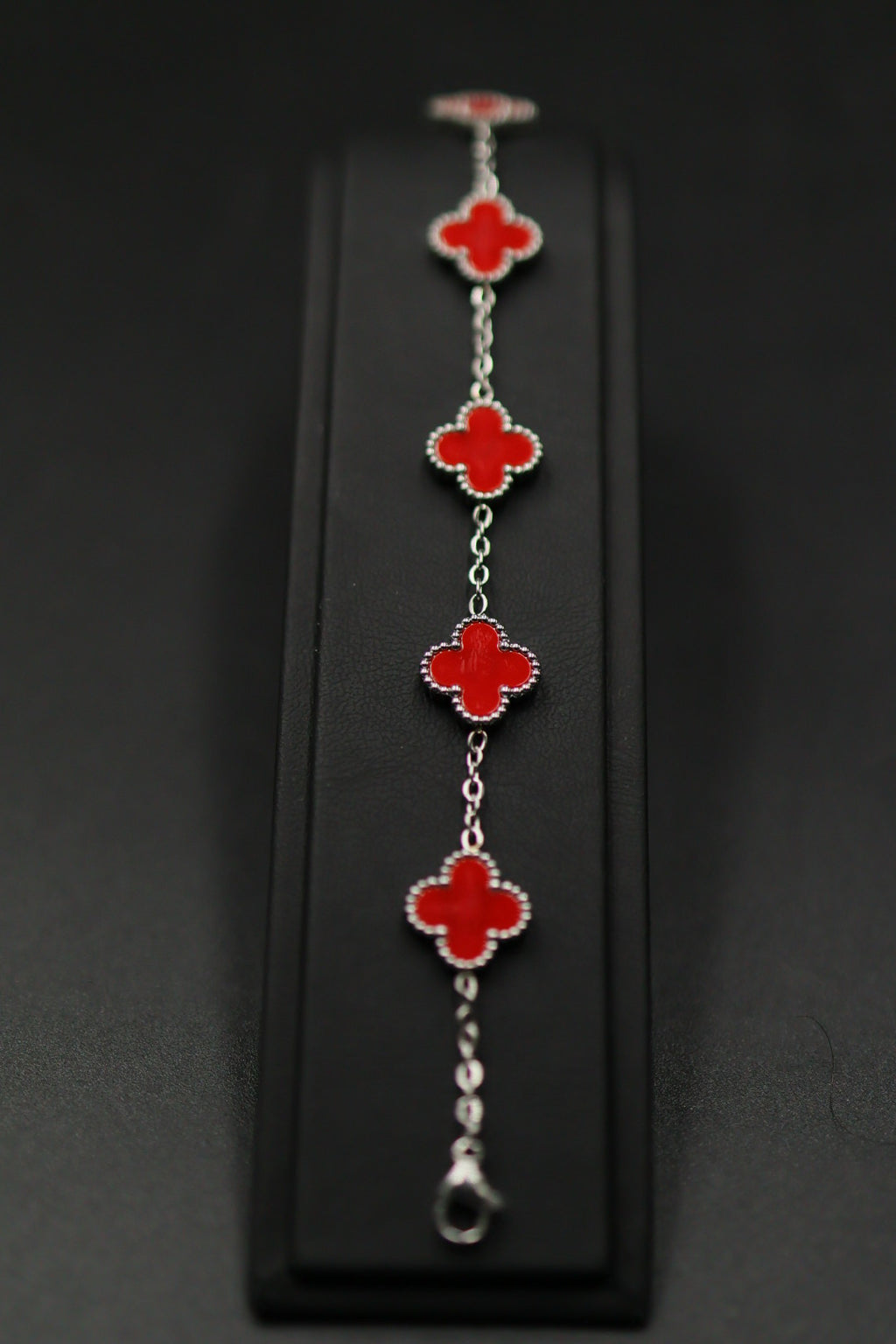 Pulsera Trébol 13 mm Liso Plateado - Rojo.