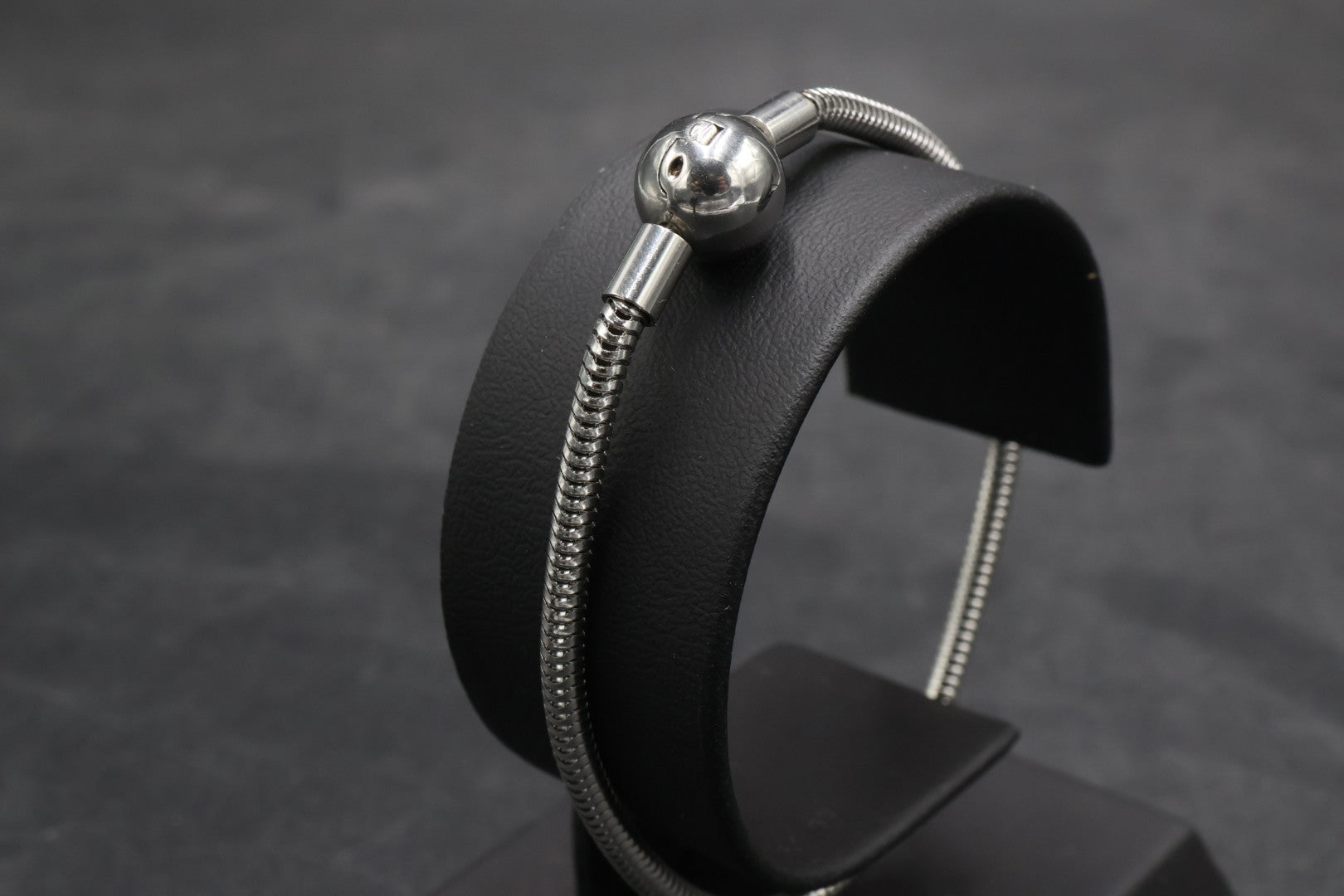 Pulsera tipo Pandora 7.
