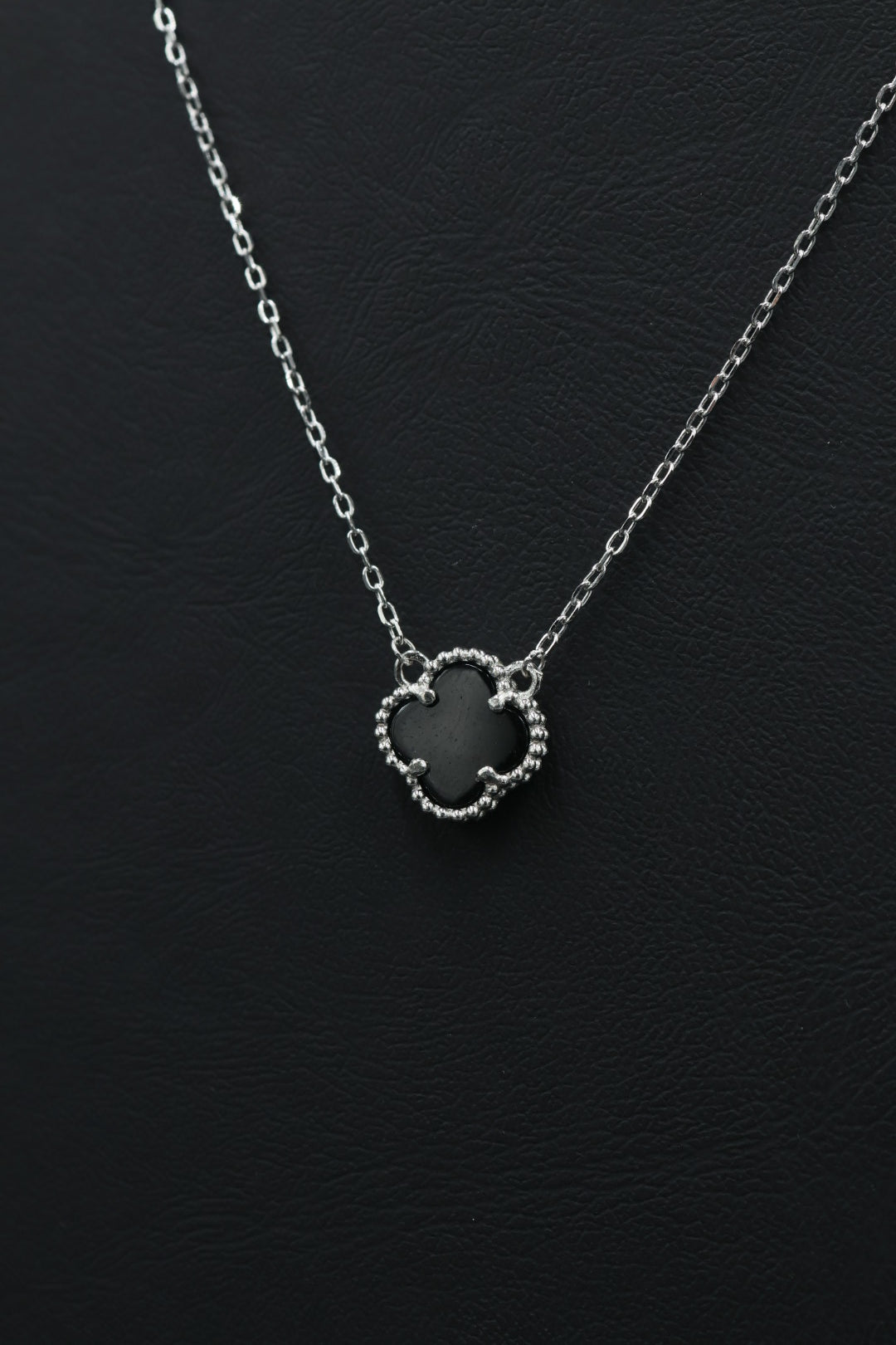Collar 1 Trébol Negro en Plata .925 S925