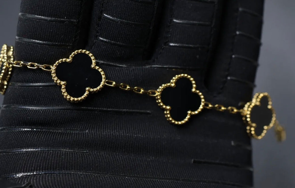 Pulsera Full Set trébol 15 mm básica. Dorado - Negro