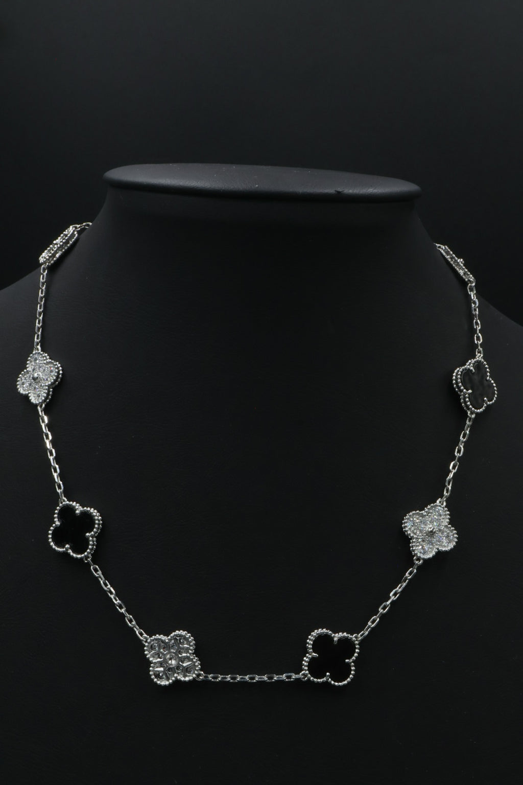 Collar VCA Alhambra 10 Motivos - Silver Onyx Diamonds.