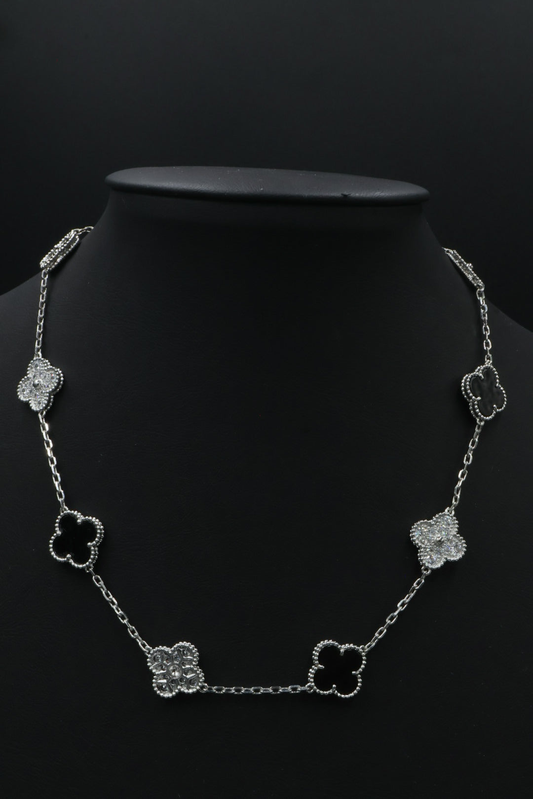 Collar VCA Alhambra 10 Motivos - Silver Onyx Diamonds.