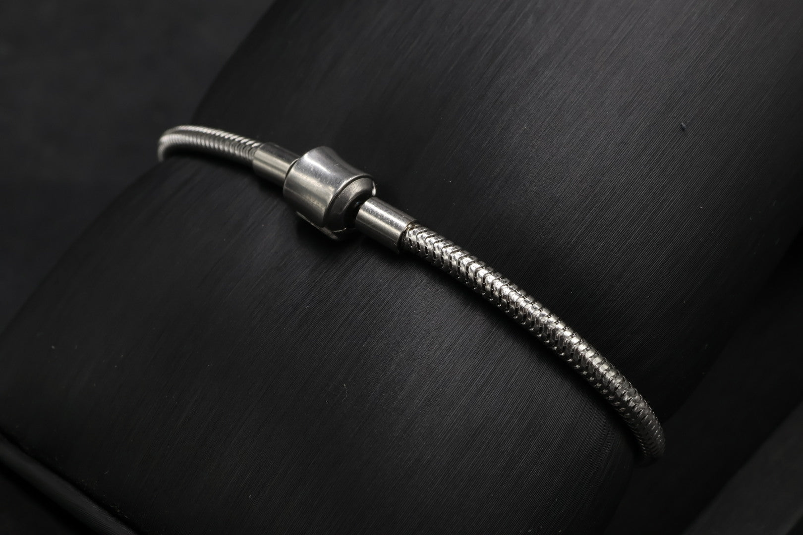Pulsera tipo Pandora 6.