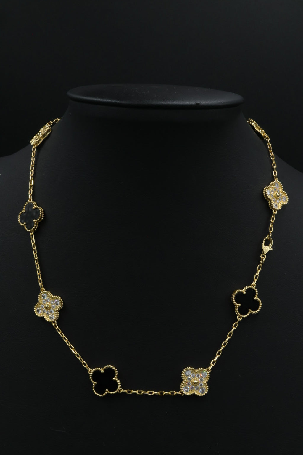 Collar VCA Alhambra 10 Motivos - Gold Onyx Diamonds.