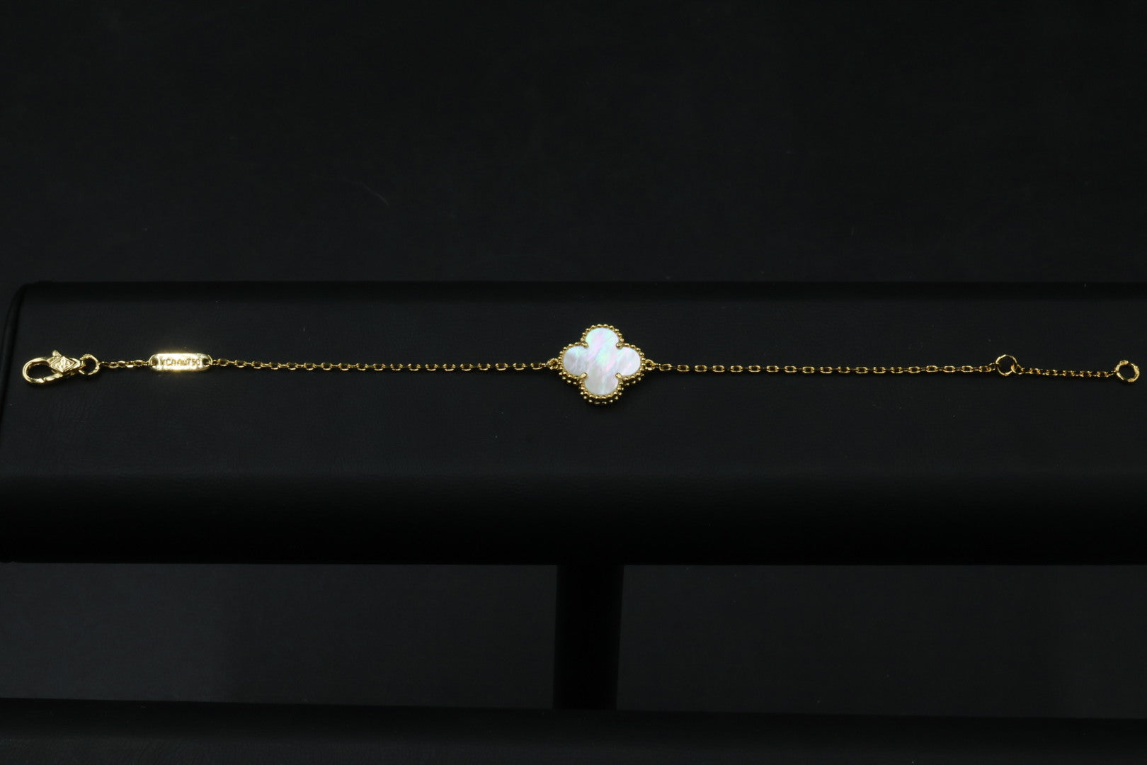 Pulsera VCA Sweet Alhambra 1:1 Gold Nácar.