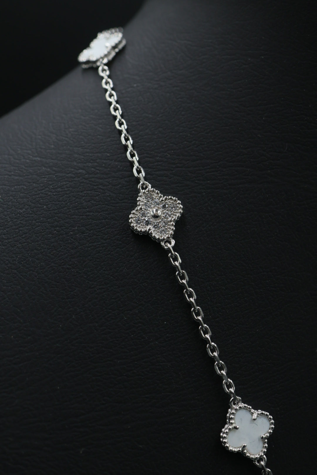 Collar 10 tréboles blancos con zirconias 9.25 S925