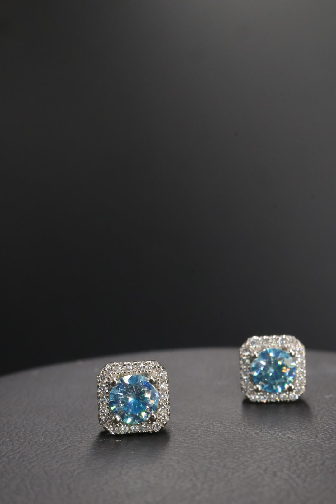 Aretes en Plata 925 Perfect Box - Moissanita Blue 0.5 ct.