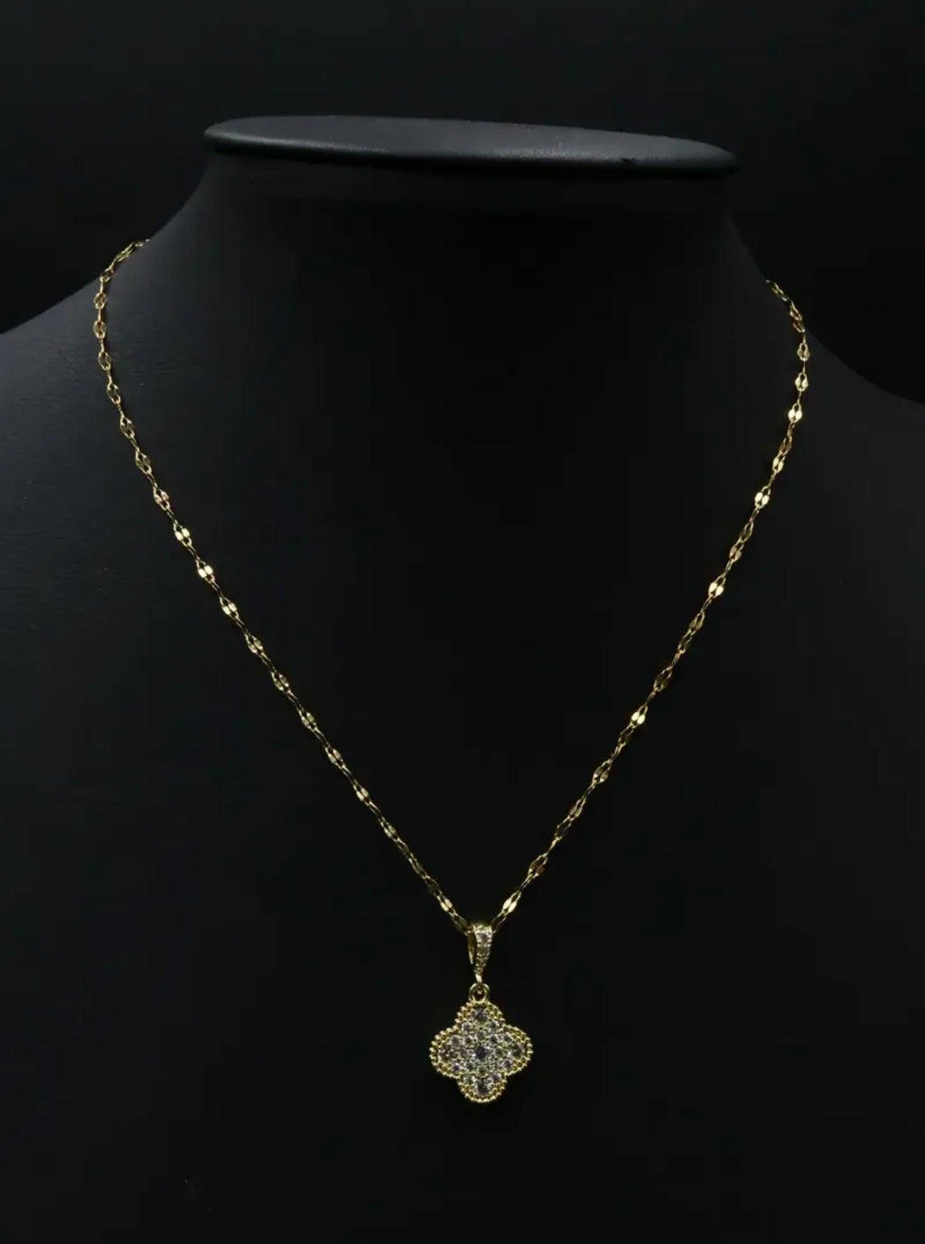 Collar 1 trébol - Dorado Zirconias.