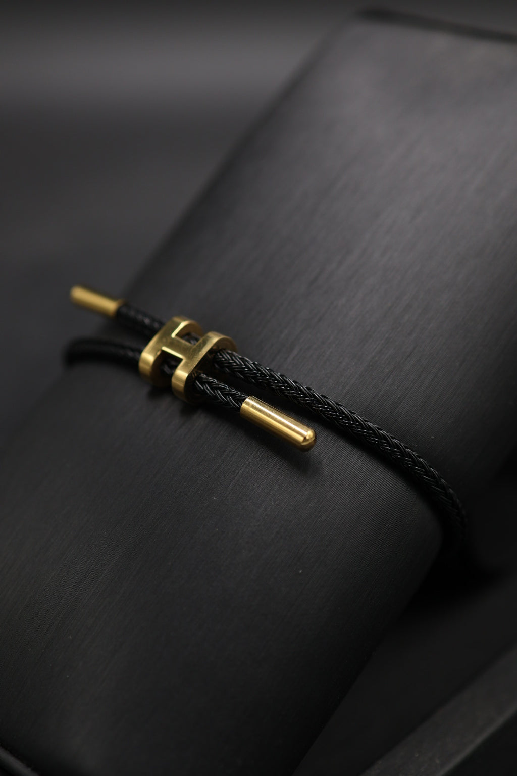 Pulsera Lazo con logo Hermes.