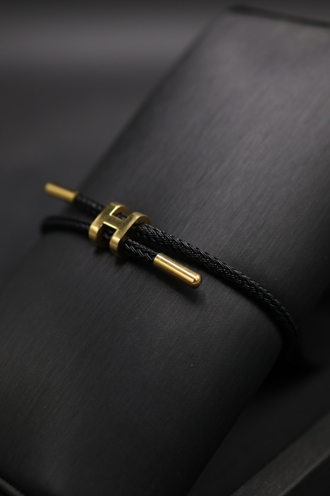 Pulsera Lazo con logo Hermes.
