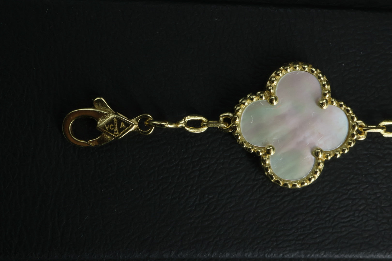 Pulsera VCA Plata .925 1:1 Vintage Alhambra, 5 Nácar- Diamonds / Gold