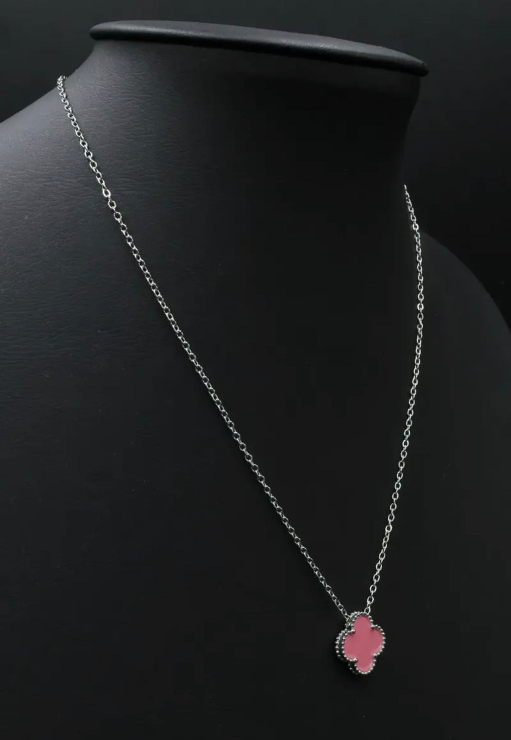 Collar 1 trébol - Plateado / Rosa.