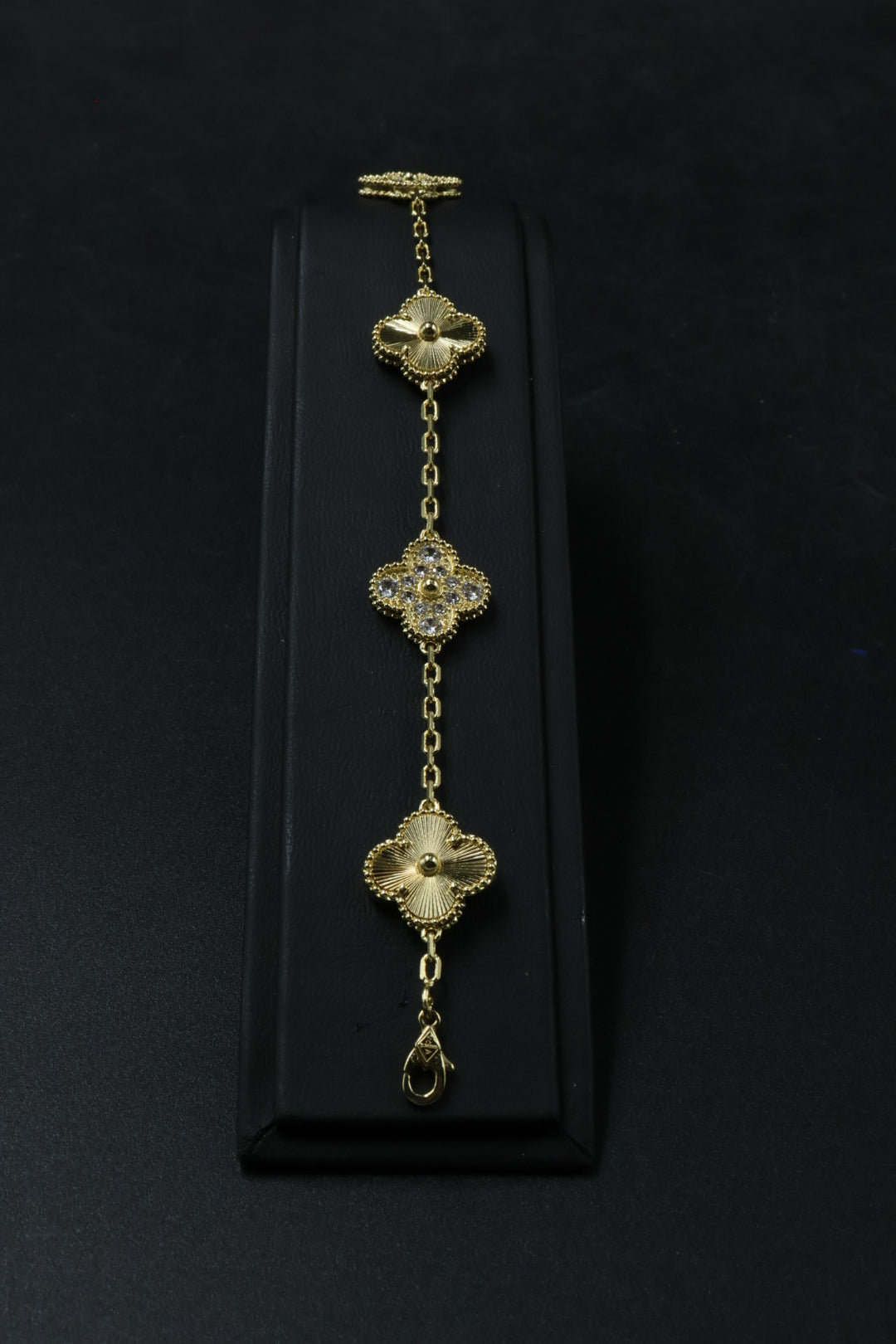 Pulsera VCA Alhambra 1:1 Gold Guilloché - Diamonds