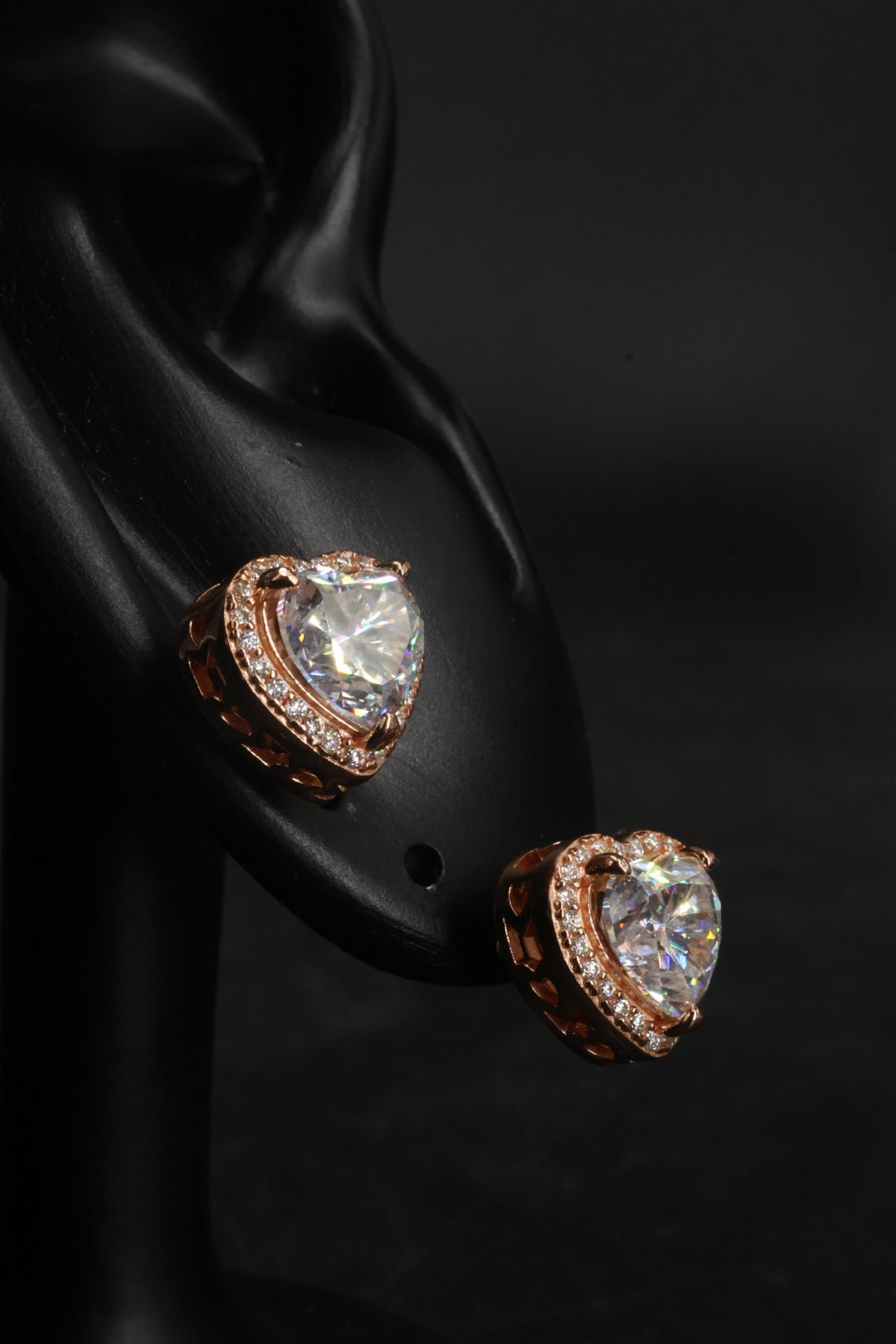 Aretes en Plata 925 Corazón Rose Gold - Moissanita.