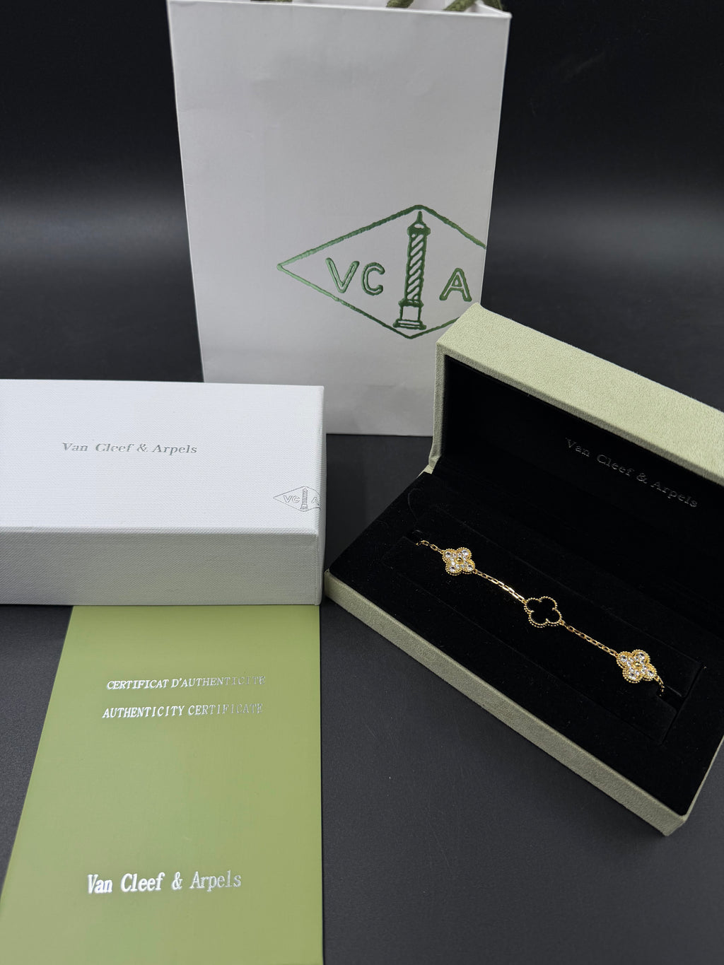 Pulsera VCA Alhambra 1:1 Gold Onyx - Diamonds