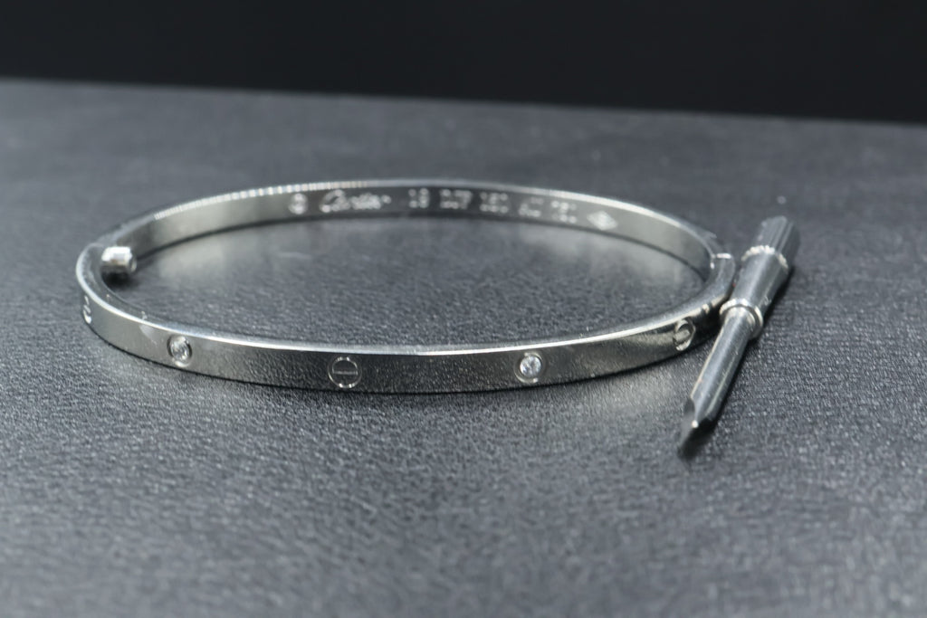 Brazalete Cartier Love Diamonds - Plateado