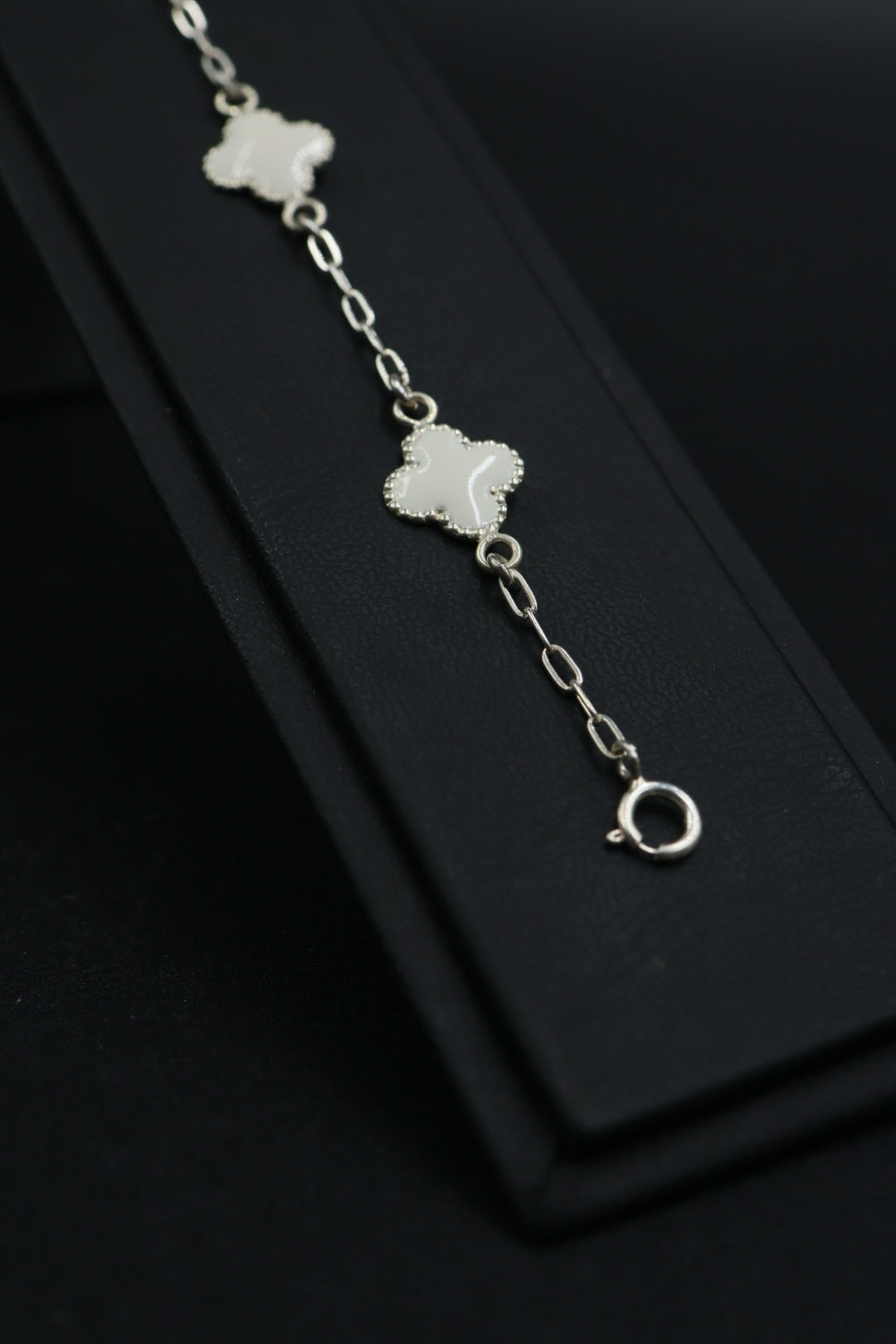 Pulsera Trébol Blanco en Plata 9.25 S925