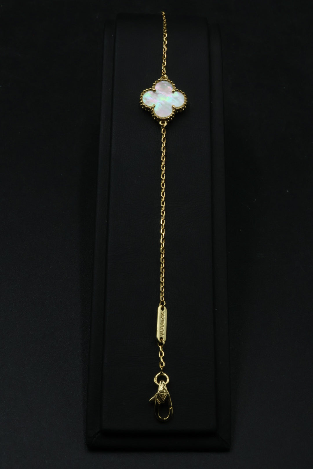 Pulsera VCA Sweet Alhambra 1:1 Gold Nácar.