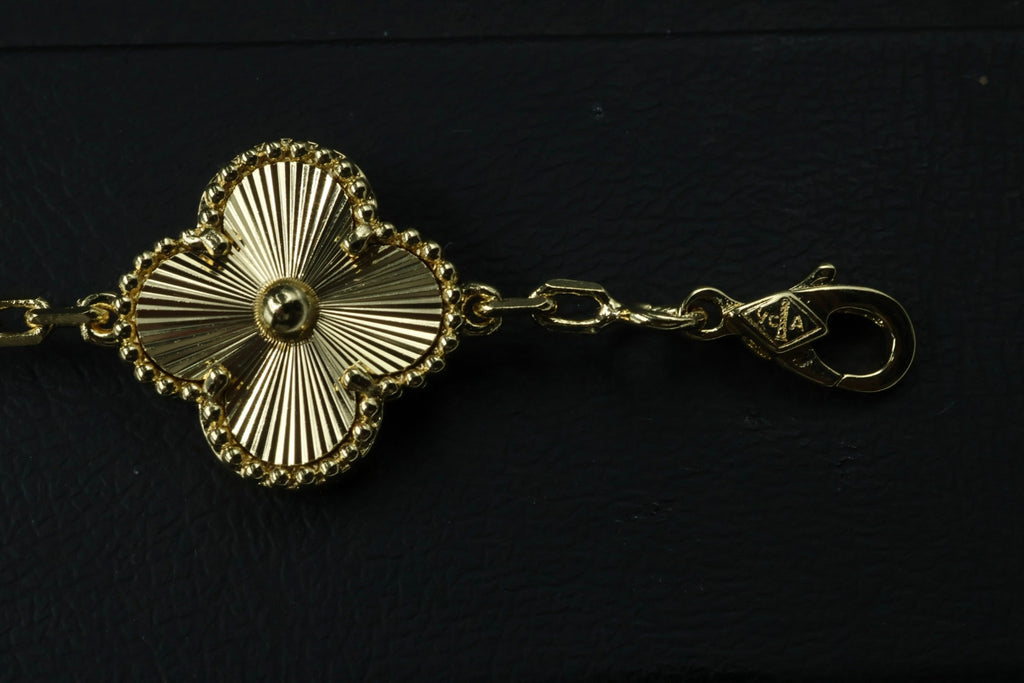 Pulsera VCA Alhambra 1:1 Gold Guilloché - Diamonds