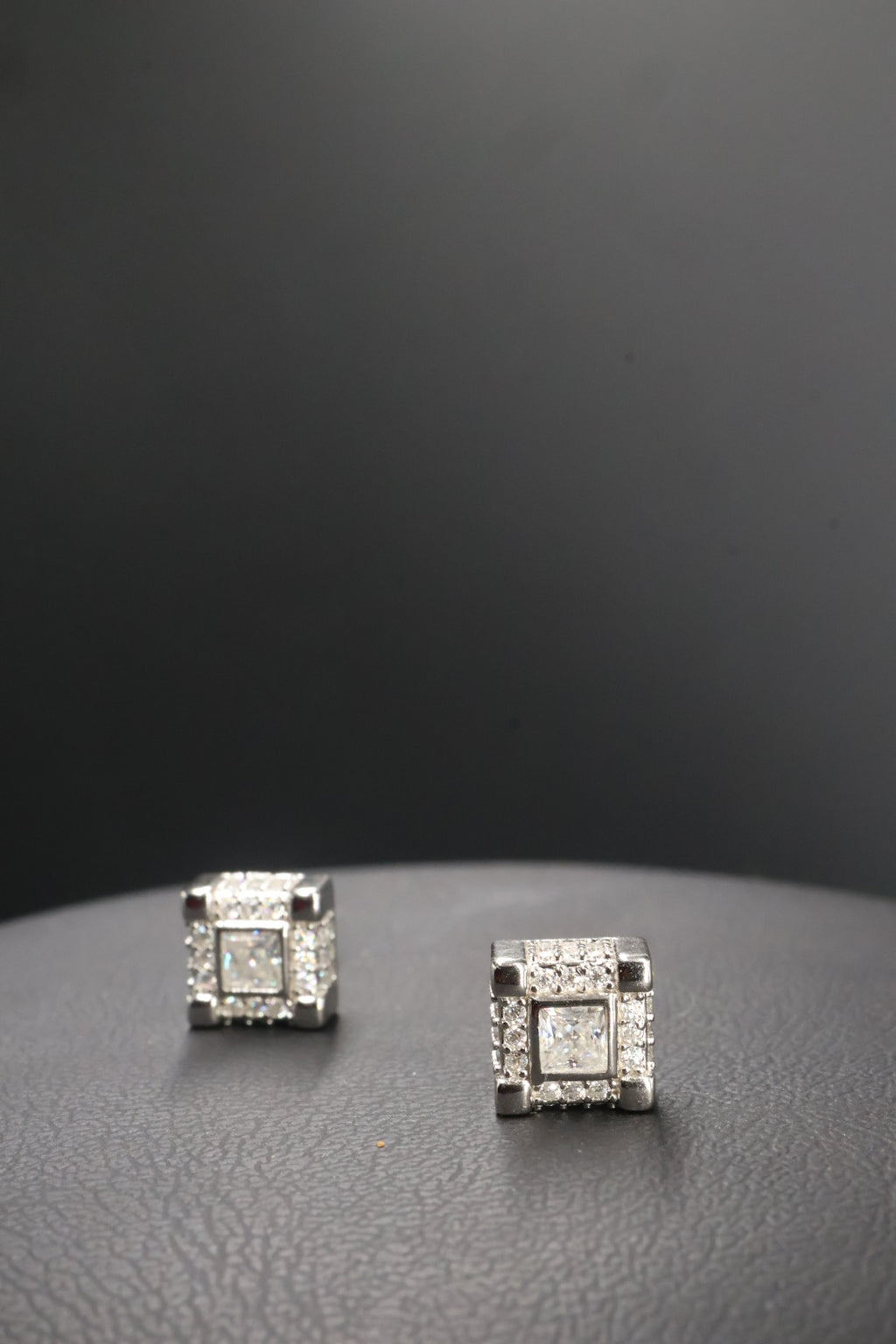 Aretes en Plata 925 Cuadrado Silver - Moissanita.