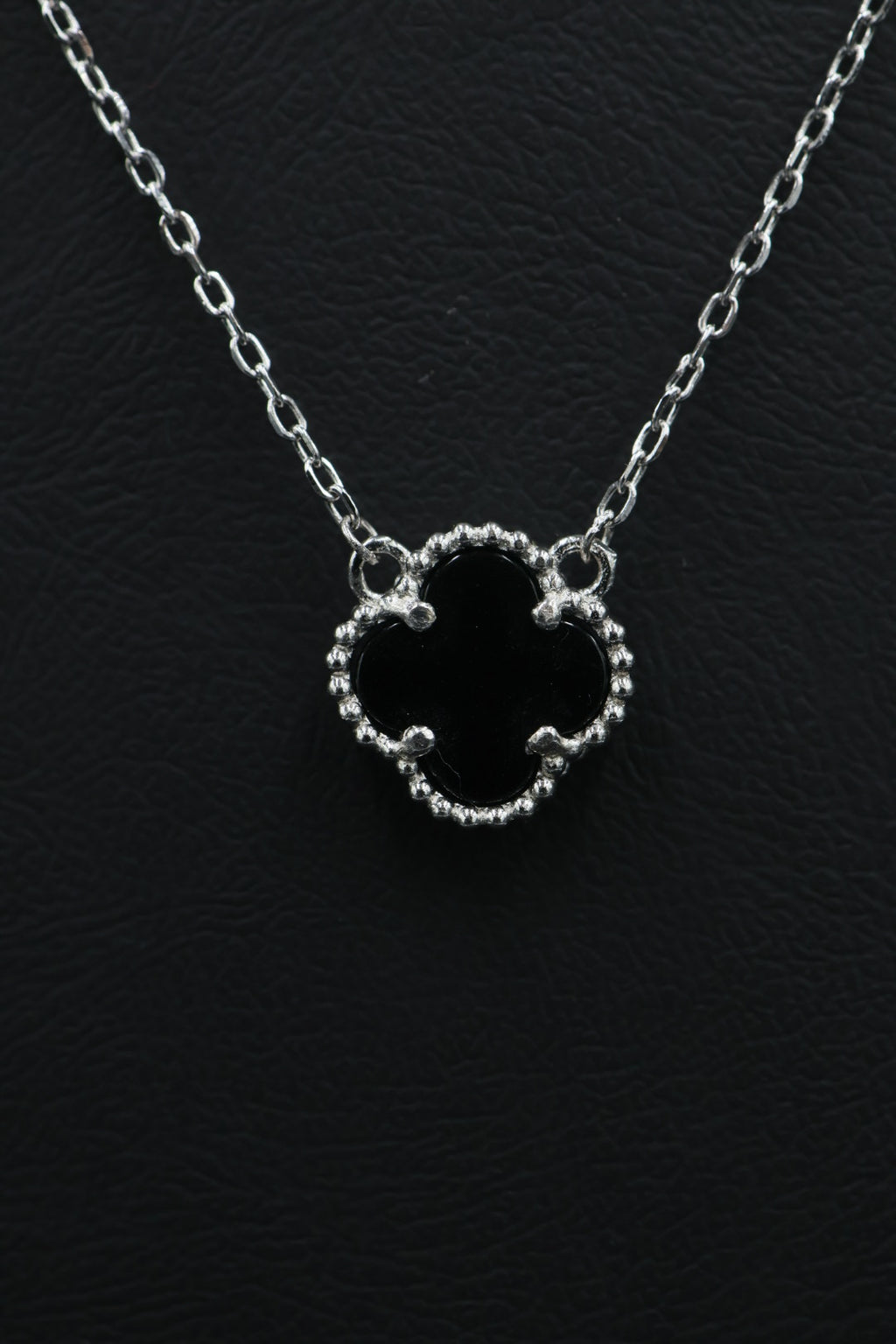 Collar 1 Trébol Negro en Plata .925 S925