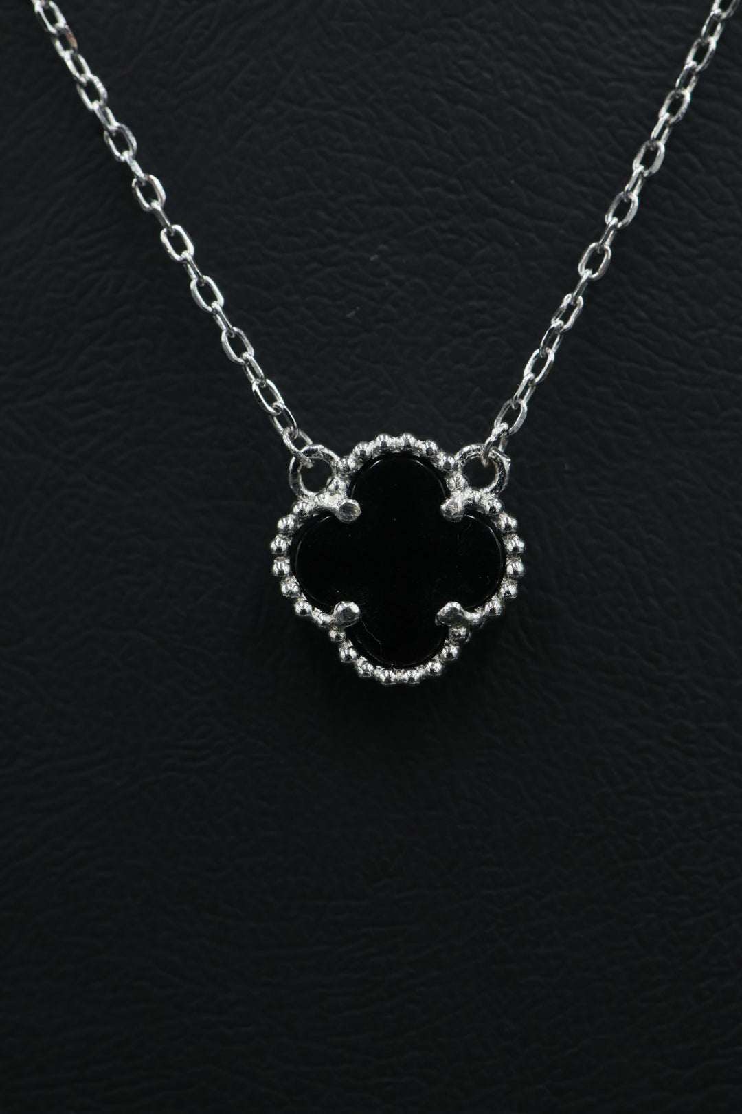 Collar 1 Trébol Negro en Plata .925 S925