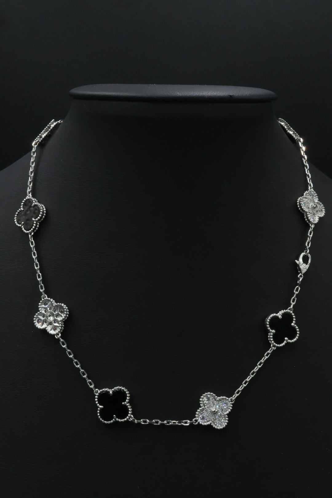 Collar VCA Alhambra 10 Motivos - Silver Onyx Diamonds.