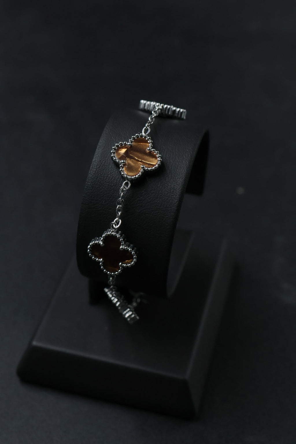 Pulsera Plateada Trébol 13 mm Mármol - Café.