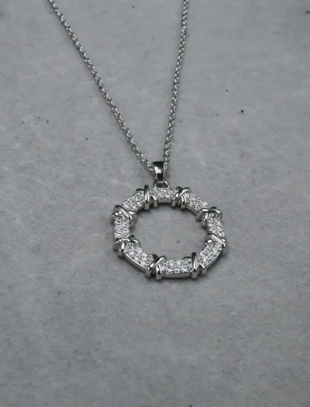 Collar Clavo Full Zirconias - Plateado.