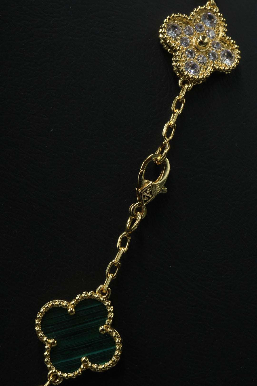 Collar VCA Alhambra 10 Motivos - Gold Malaquita Diamonds.
