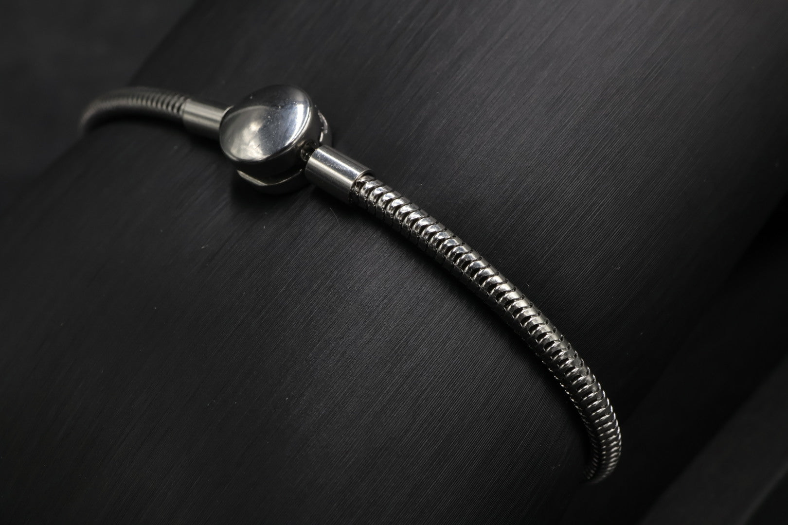 Pulsera tipo Pandora 5.