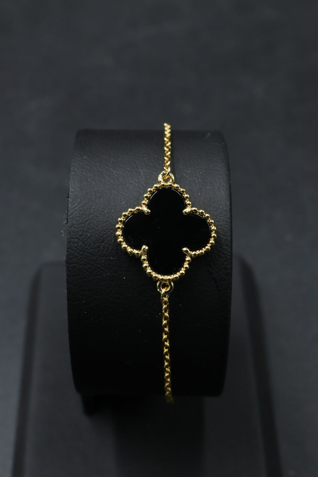 Pulsera VCA Sweet Alhambra 1:1 Gold Onyx.
